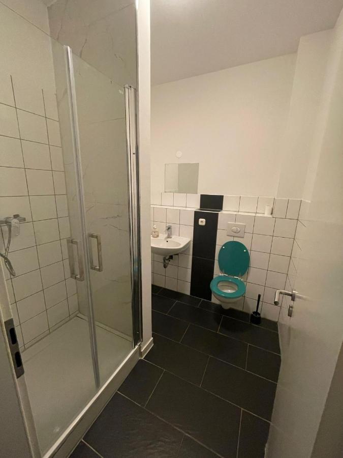 Monteur-Apartment Am Bahnhof Muhlheim am Main Екстер'єр фото